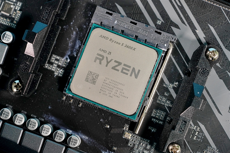 只要599元的小雕！技嘉B550M AORUS ELITE评测：上锐龙9 5950X也没问题