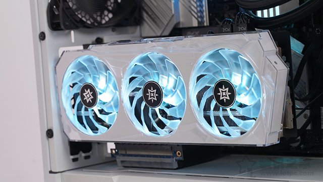 装台白色主题高端主机!11代i7 11900K配RTX3080Ti电脑配置方案