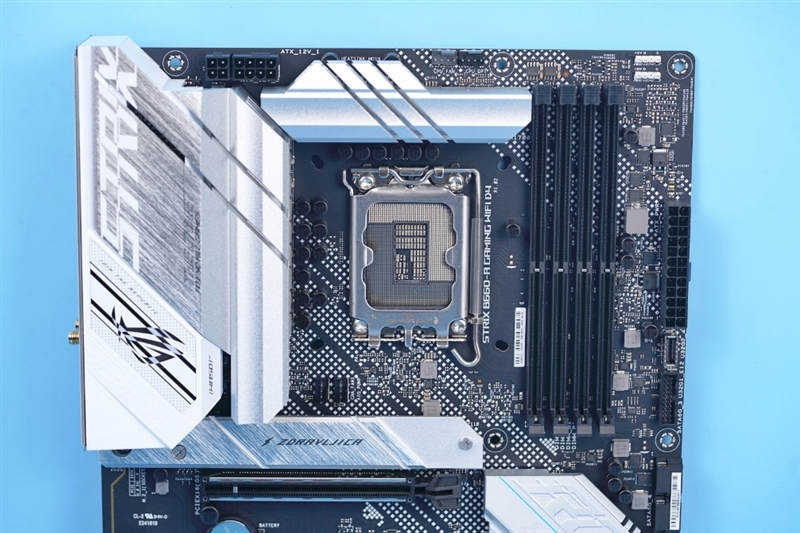 Zen4不出 谁与争锋！酷睿i5-12400首发评测