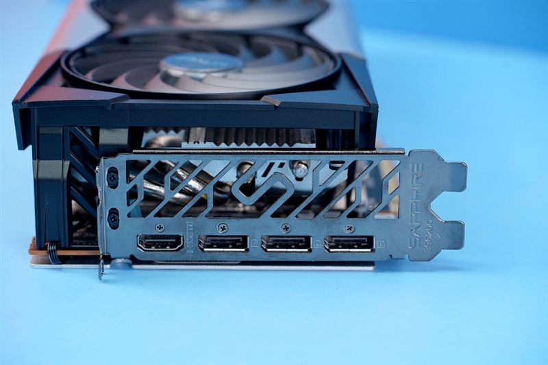 最强A卡降临！RX 6950 XT首发评测：全面战胜RTX 3090