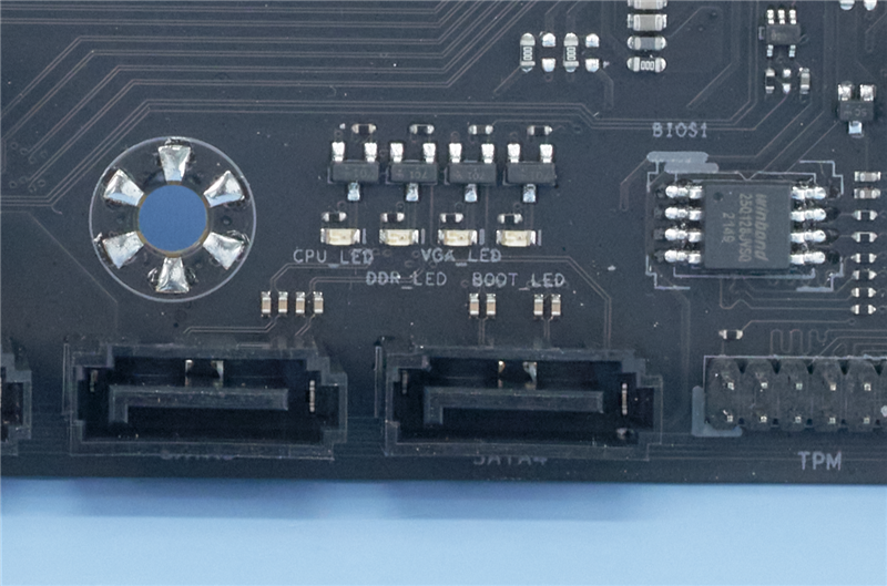 疯狂堆料的D4主板！铭瑄MS-iCraft B660M WIFI主板评测