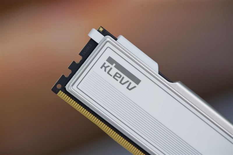 KLEVV科赋 FIT V DDR5内存 6000MT/s评测：6400CL30达成 延迟低至59ns