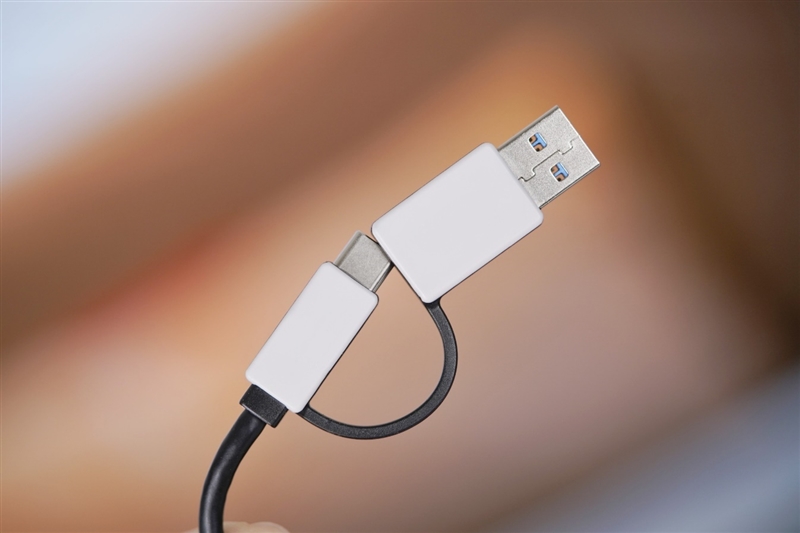 长江存储致态灵·先锋版移动固态硬盘评测：商务也有高性能 29℃温度不可思议