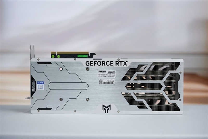 影驰GEFORCE RTX 4070Ti SUPER 金属大师Plus OC评测：重量级玩家的重量级选择