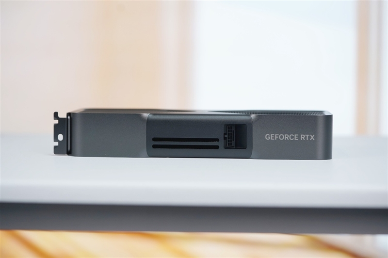 NVIDIA RTX 5070首发评测：DLSS 4提升超4倍！4K游戏不再是高端玩家专属