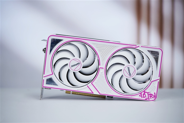 七彩虹iGame RTX 5060 Ti Ultra W DUO 16GB OC显卡图赏