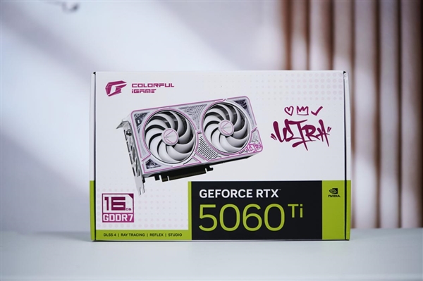 七彩虹iGame RTX 5060 Ti Ultra W DUO 16GB OC显卡图赏
