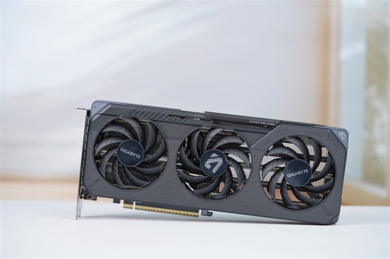 技嘉RTX 5060 Ti GAMING OC 16GB魔鹰显卡评测：DLSS 4技术实属游戏利器 主流显卡也能畅玩4K3A