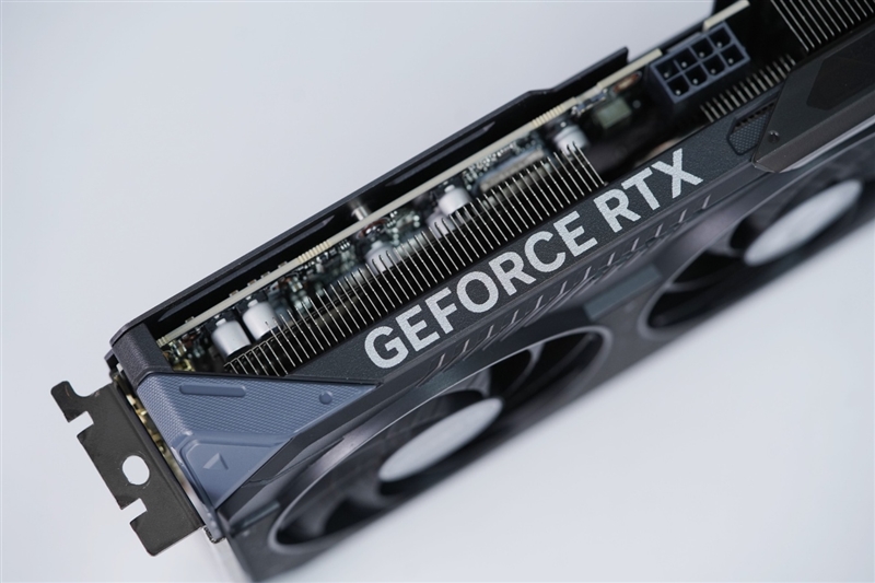 技嘉RTX 5060 Ti GAMING OC 16GB魔鹰显卡评测：DLSS 4技术实属游戏利器 主流显卡也能畅玩4K3A