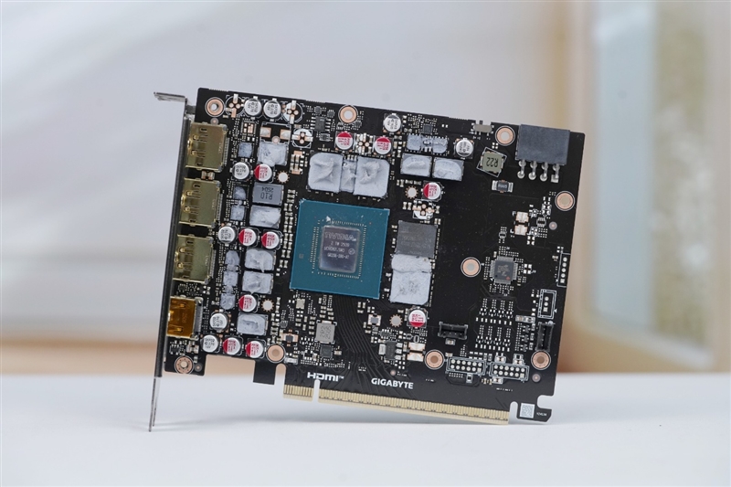 技嘉RTX 5060 Ti GAMING OC 16GB魔鹰显卡评测：DLSS 4技术实属游戏利器 主流显卡也能畅玩4K3A