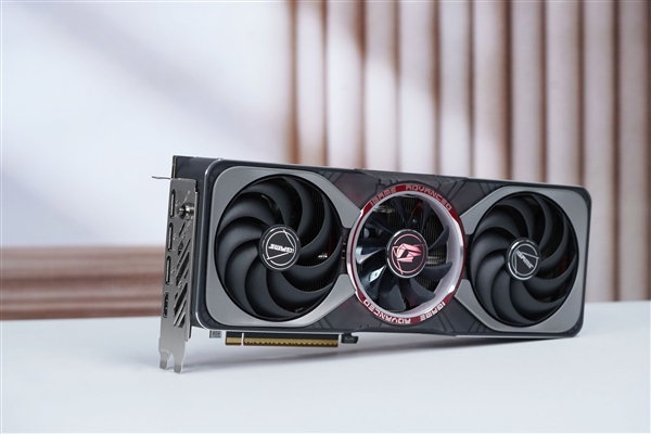再续引力之环！七彩虹iGame RTX 5060 Adavanced OC显卡图赏