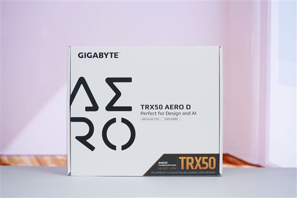 最强桌面CPU座驾！技嘉TRX50 AERO D主板图赏