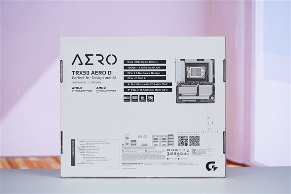 最强桌面CPU座驾！技嘉TRX50 AERO D主板图赏