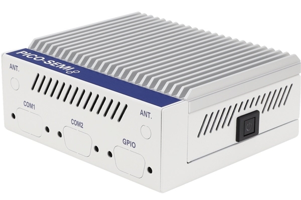 世界最小酷睿Ultra迷你机！0.44升略大于一罐可乐 还是无风扇