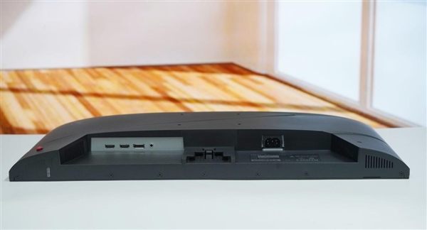 2K/210Hz仅739元！微星MAG 275QF E21显示器图赏