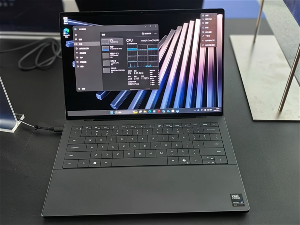 Intel Panther Lake第一波笔记本蜂拥而至！联想首发新内存、小米唯一不亮屏