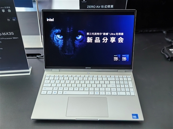 Intel Panther Lake第一波笔记本蜂拥而至！联想首发新内存、小米唯一不亮屏