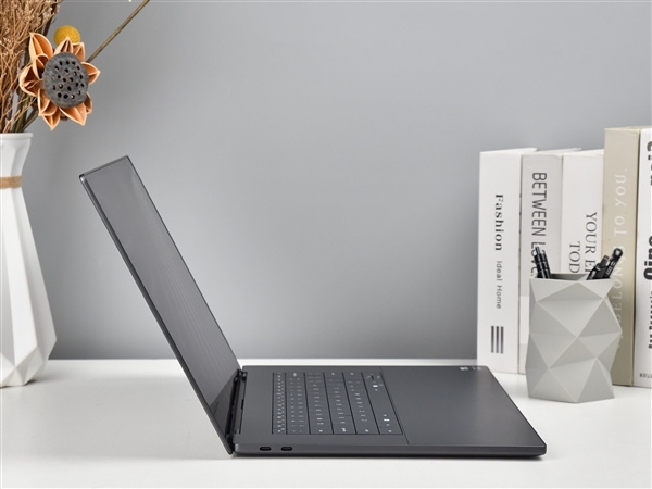 16英寸厚度仅14.62mm！戴尔XPS 16上手