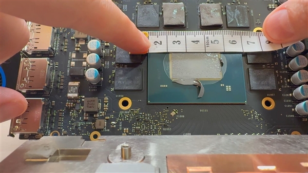 真身第一次出现！流产的Intel高端游戏卡 就它