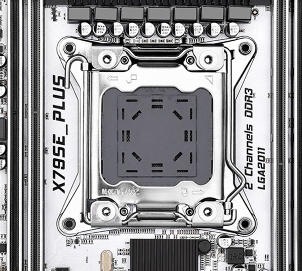 Intel下代Nova Lake处理器插座又变了！双拨杆压合更平整