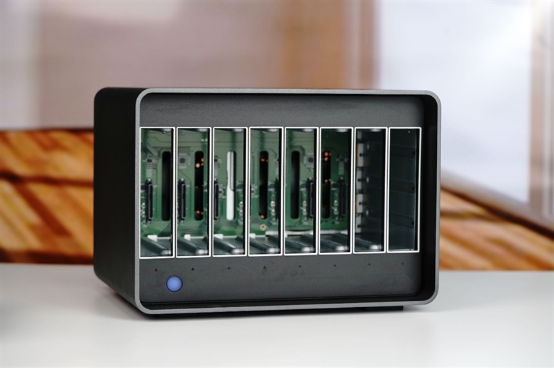 性能媲美SSD！希捷雷孜LaCie 8big Pro5 评测：专业创作的终极存储方案