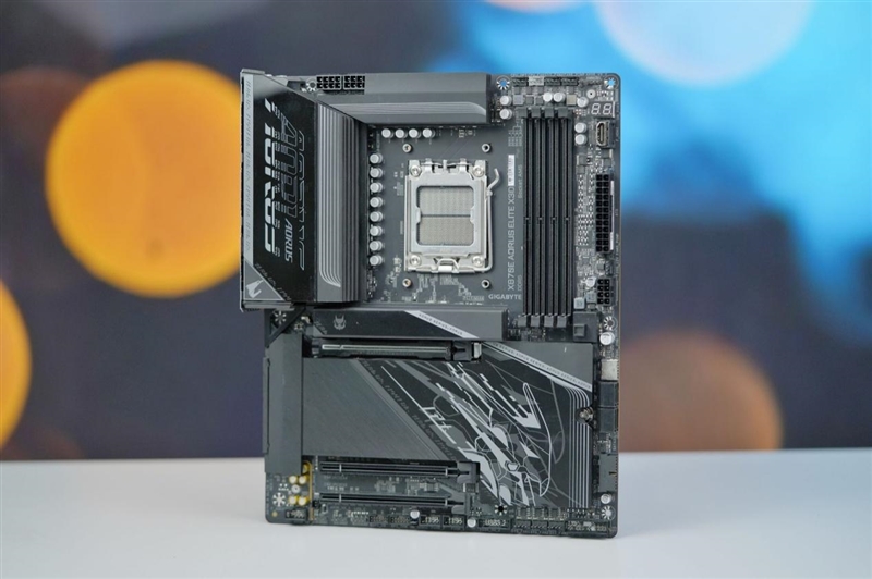 EXPO ULL到底有多强！技嘉X870E AORUS ELITE X3D主板评测：一键提升5%游戏帧率