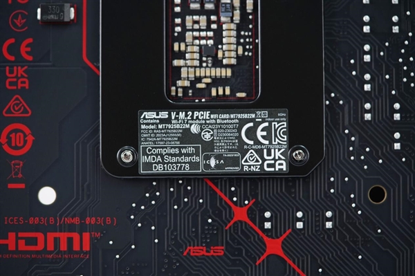 二次元风拉满！华硕ROG STRIX Z890-H GAMING WIFI S主板图赏