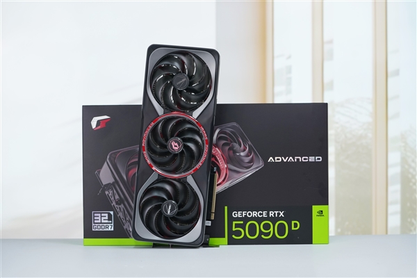 国行特供游戏利器！七彩虹iGame RTX 5090D Advanced 32GB显卡图赏