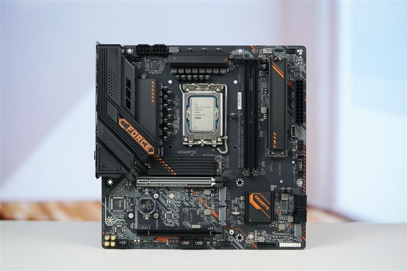 亡羊补牢 为时未晚否！酷睿Ultra 7 270K/5 250K Plus首发评测：游戏性能大幅提升